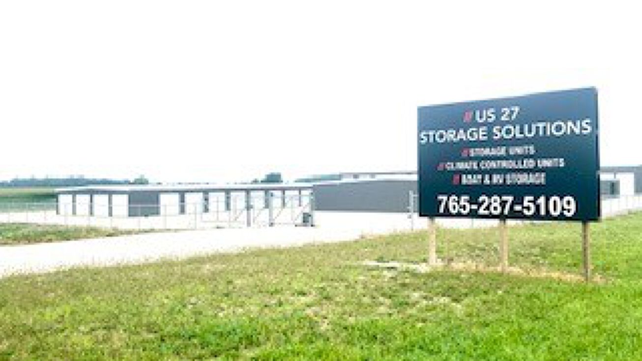 Pictures of Self Storage property located at 3661 US-27, Winchester, IN 47394 for sales - image #1