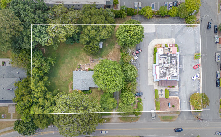 Pictures of Land property located at 200 E Matthews St, Matthews, NC 28105 for sales - image #1