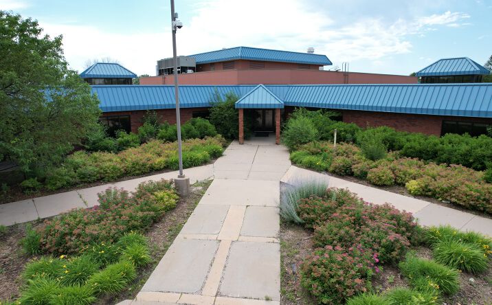 Pictures of Retail, Office property located at 4800 N 4th Ave, Sioux Falls, SD 57104 for sales - image #1