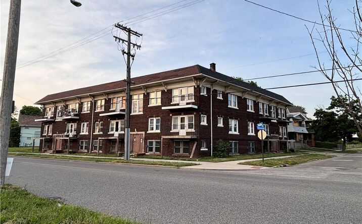 803 EDDY RD Cleveland OH 44108-2378 APN: 110-13-061 | Crexi.com