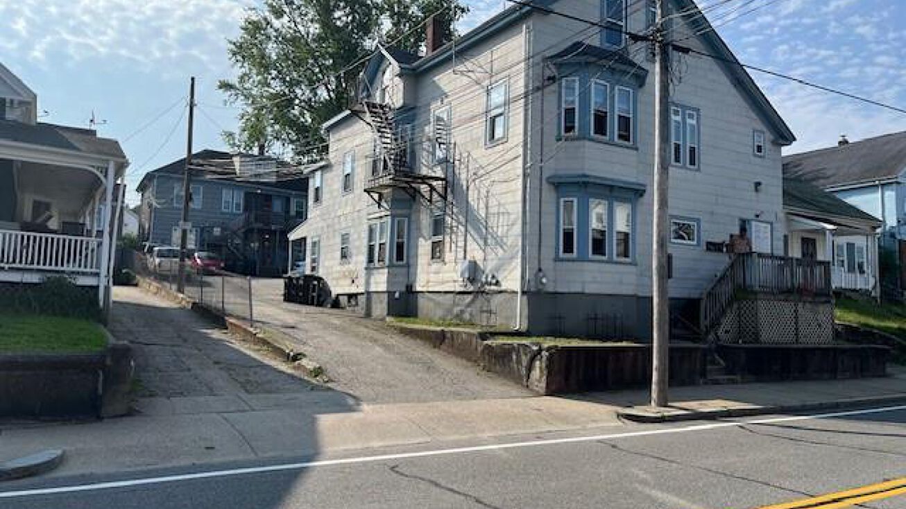 200 Park Avenue, Woonsocket, RI 02895