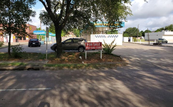 image of property at 1631 BARKER CYPRESS RD # 6 Houston TX 77084-4512
