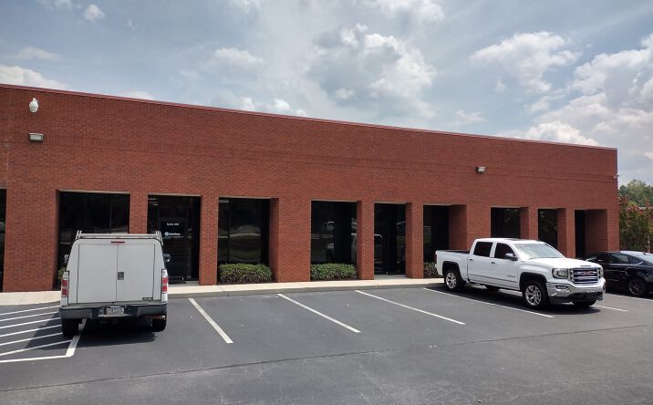 Pictures of Industrial property located at 5207 Bellewood Ct, Buford, GA 30518 for sales - image #1