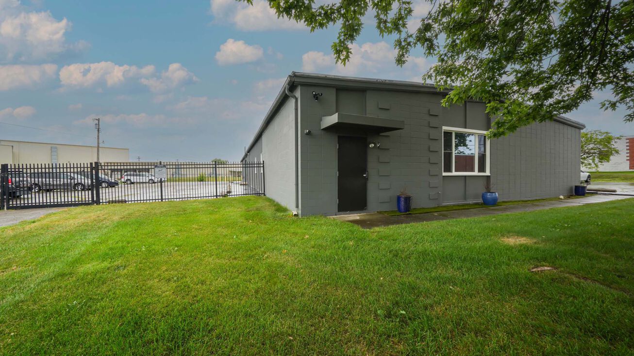 2107 Jergens Rd, Dayton, OH 45404