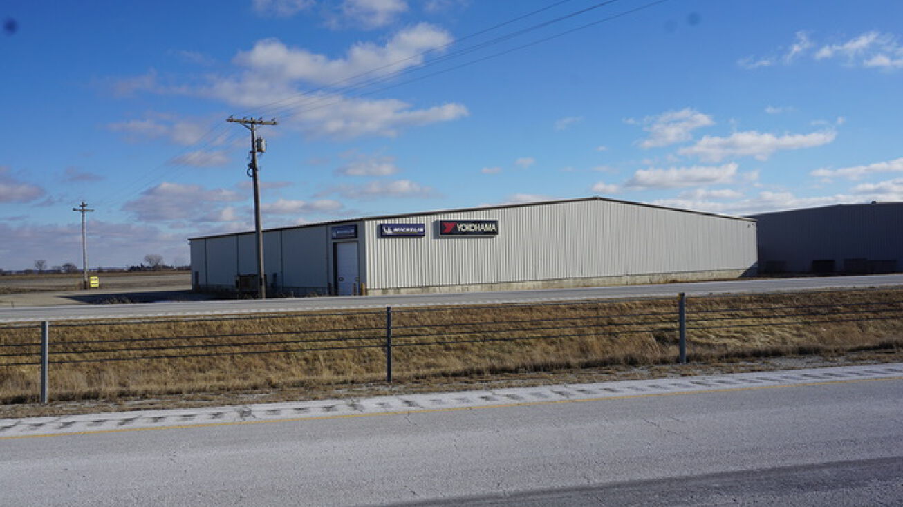 2649 N 900 East Rd, Ashkum, IL 60911