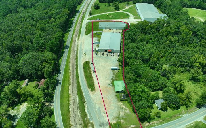 Pictures of Industrial property located at 400 W Carver St, Mount Vernon, GA 30445 for sales - image #1