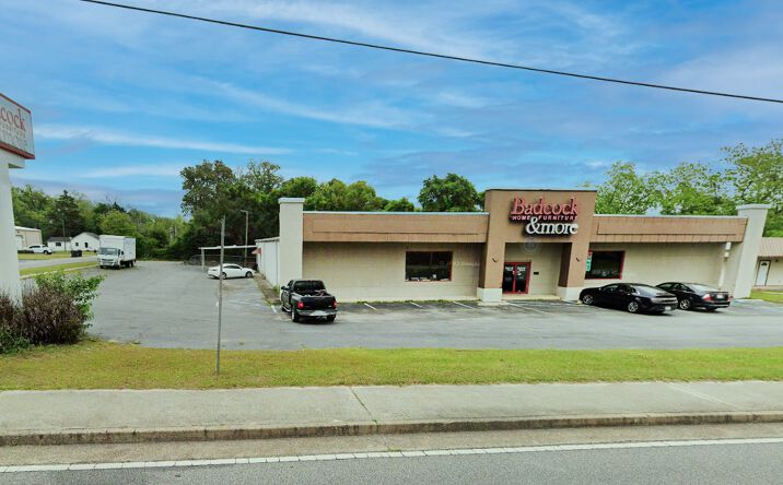 Pictures of Retail property located at 404 S Sherman St, Fitzgerald, GA 31750 for sales - image #1
