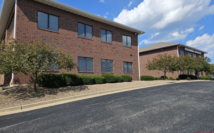 Pictures of Office property located at 3314 Emerald Ln, Jefferson City, MO 65109 for sales - image #1