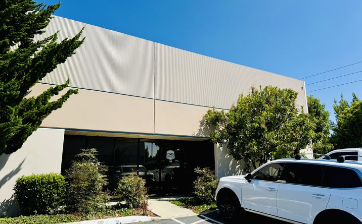 Pictures of Industrial property located at 2368 Eastman Ave, Ventura, CA 93003 for sales - image #1