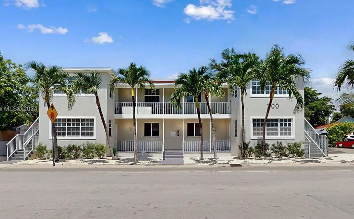 200 SW 19TH AVE Miami FL 33135-1743 APN: 01-4103-014-2730 | Crexi.com