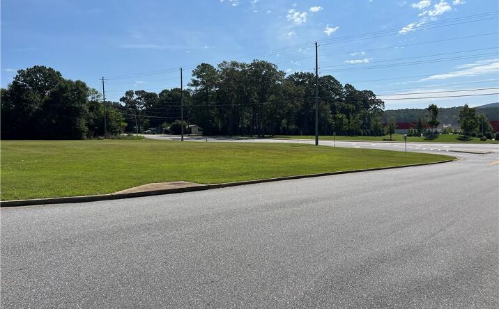 Pictures of Land property located at 9 Ryan Boulevard NE, Cartersville, GA 30121 for sales - image #1