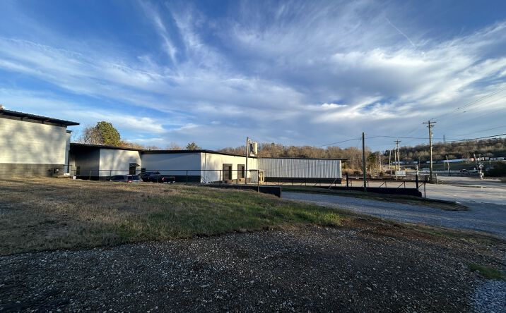 Pictures of Industrial, Mixed Use property located at 4744 Singleton Station Rd, Louisville, TN 37777 for sales - image #1