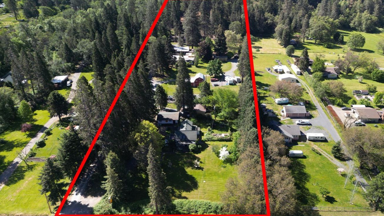 Pictures of Mobile Home Park property located at 6801 Rogue River Hwy, Grants Pass, OR 97527 for sales - image #1