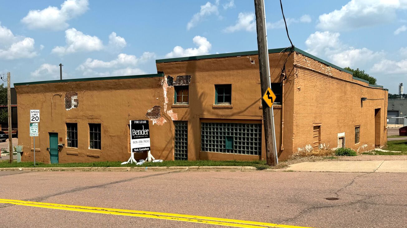 114 S Reid St, Sioux Falls, SD 57103