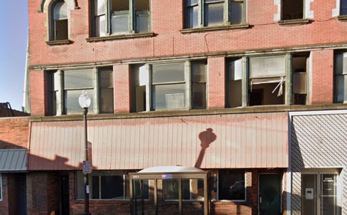 Pictures of Mixed Use, Multifamily, Office, Retail property located at 5462 Broadway Ave, Cleveland, OH 44127 for sales - image #1