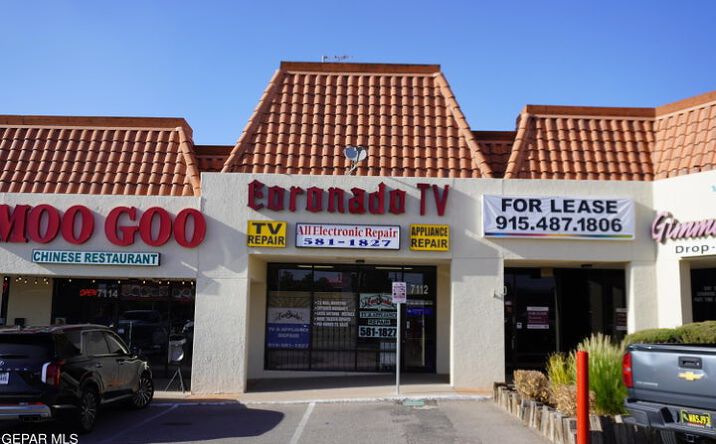 Pictures of Business for Sale, Retail property located at 7112 N Mesa St, El Paso, TX 79912 for sales - image #1