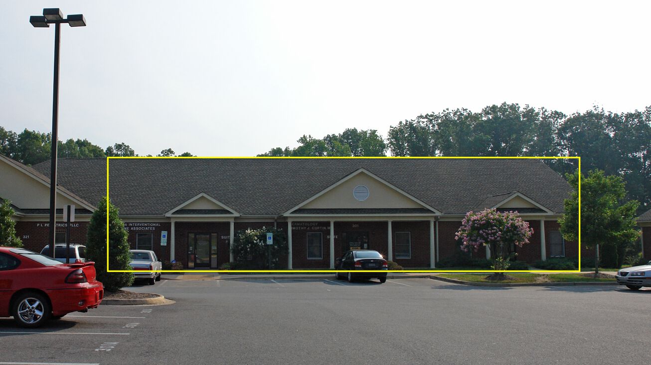 Pictures of Office property located at 301 Park Hill Dr, Fredericksburg, VA 22401 for sales - image #1
