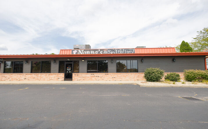 Pictures of Retail property located at 5020 Cambridge Way, Plainfield, IN 46168 for sales - image #1