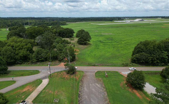 Pictures of Land property located at 3824 Dobbins Bridge Rd, Anderson, SC 29626 for sales - image #1