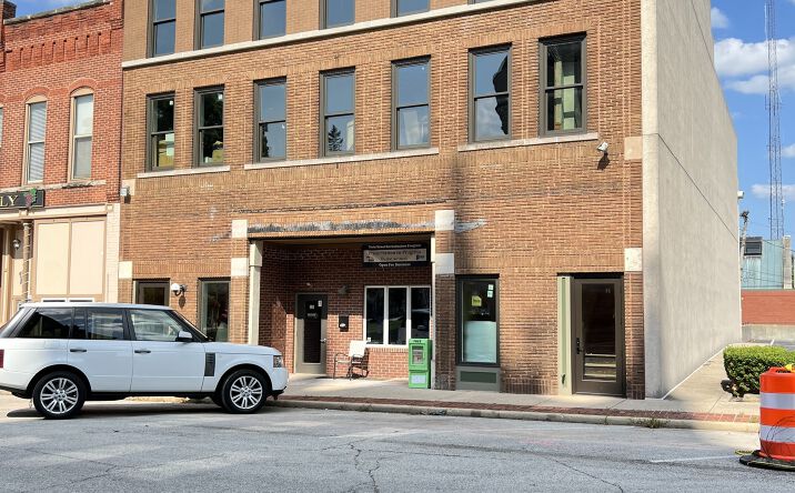 Pictures of Mixed Use, Office property located at 9 American Legion Place, Greenfield, IN 46140 for sales - image #1