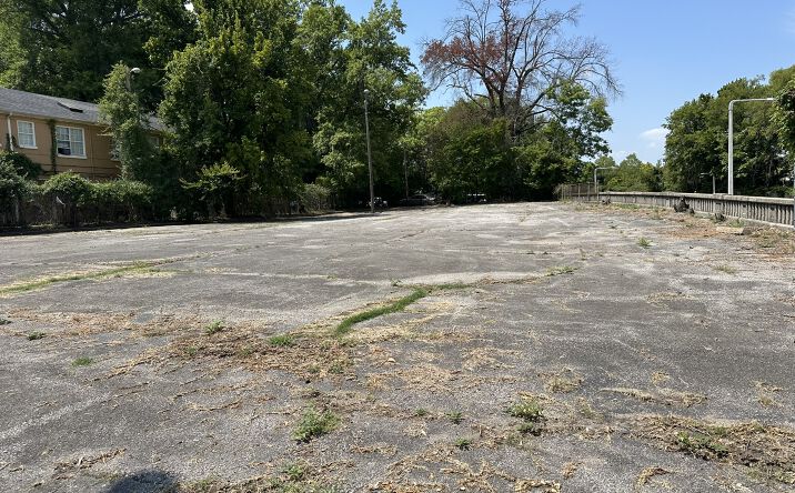 Pictures of Land property located at E E.H.Crump Blvd, Memphis, TN 38104 for sales - image #1
