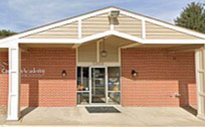 Pictures of Retail property located at 5859 Ashworth Rd, West Des Moines, IA 50266 for sales - image #1