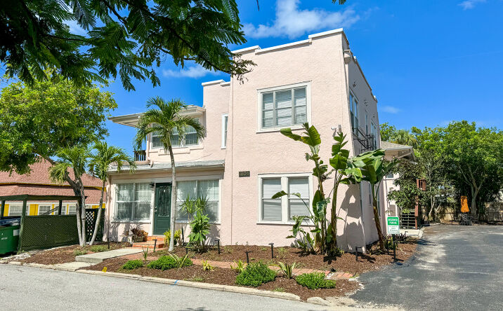 Pictures of Multifamily property located at 1604 N Osceola Ave, Clearwater, FL 33755 for sales - image #1
