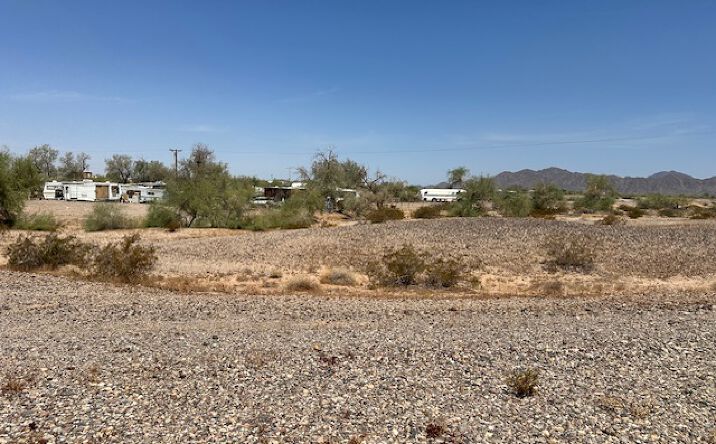 Pictures of Land property located at 894 Sidewinder Rd N, Winterhaven, CA 92283 for sales - image #1
