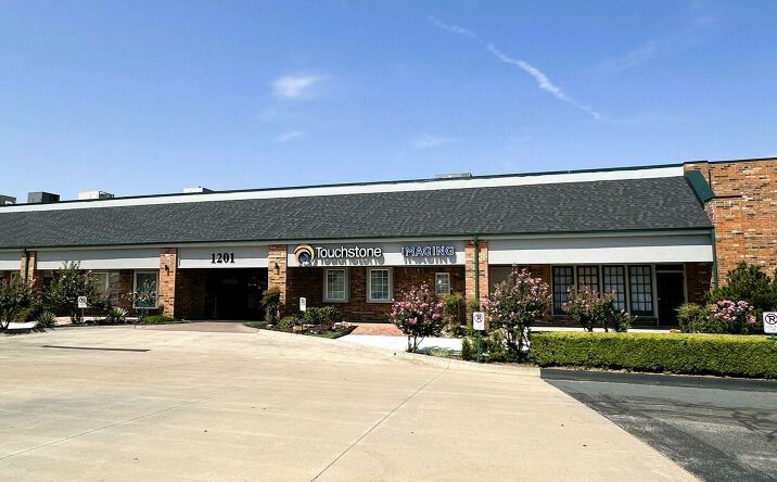 Pictures of Office property located at 1201 S Douglas Blvd, Oklahoma City, OK 73130 for sales - image #1