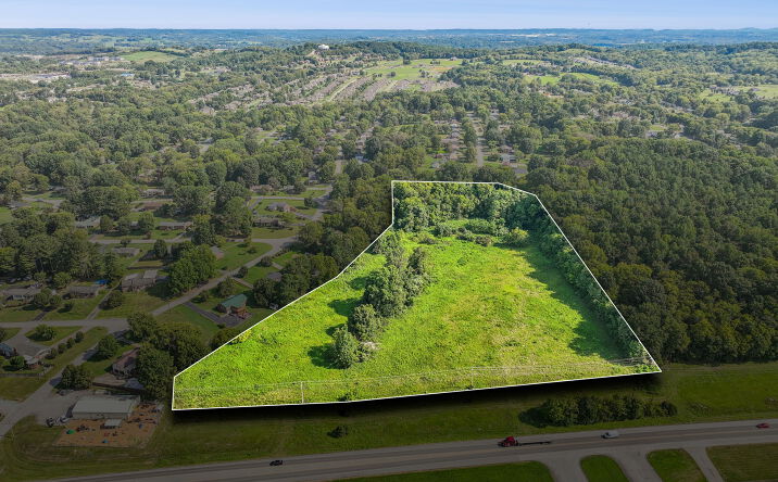 Pictures of Land property located at Bear Creek Pike, Columbia, TN 38401 for sales - image #1