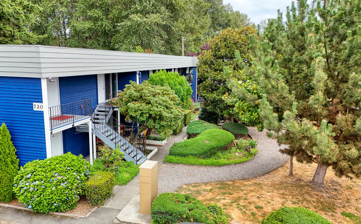 Pictures of Multifamily property located at 720 Washington Ave N, Kent, WA 98032 for sales - image #1