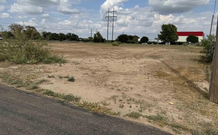 Pictures of Land property located at 3801 S Main Street, Roswell, NM 88203 for sales - image #1