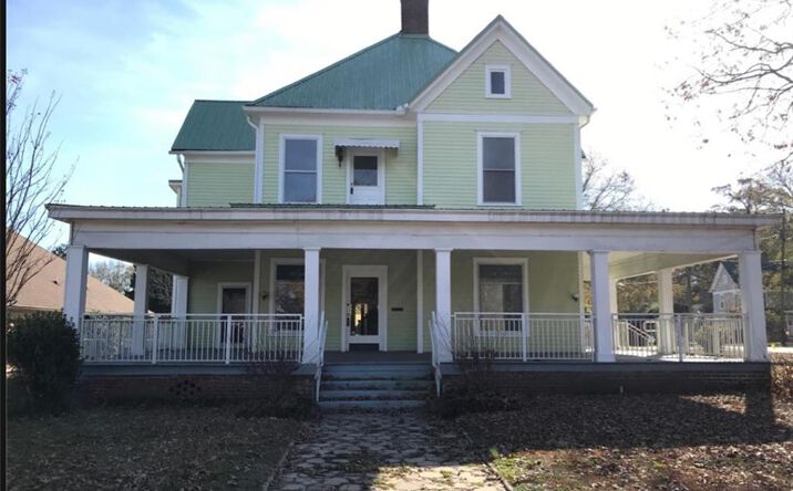Pictures of Office property located at 171 N Broad Street, Winder, GA 30680 for sales - image #1