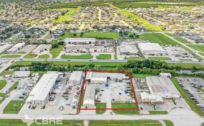 Pictures of Industrial property located at 141 N Lacarpe Cir, Houma, LA 70360 for sales - image #1