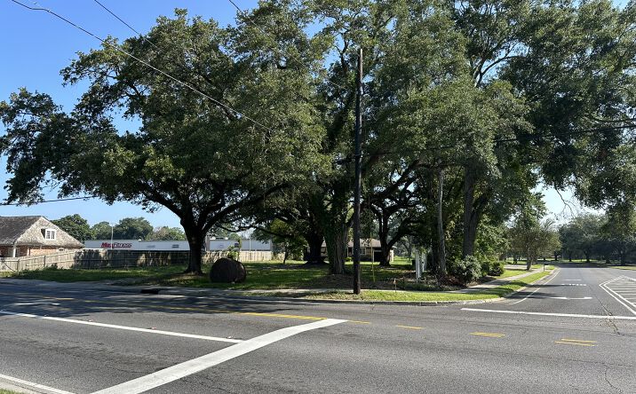Pictures of Land property located at 7391 Highland Rd, Baton Rouge, LA 70808 for sales - image #1