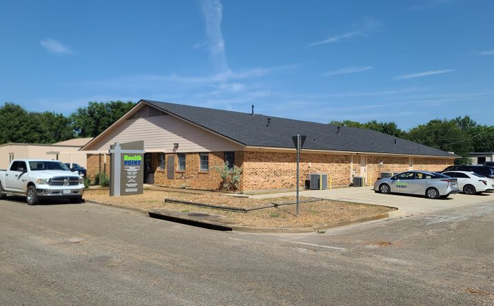 Pictures of Office property located at 709 Barton St, Hearne, TX 77859 for sales - image #1
