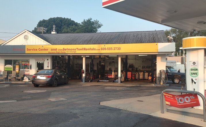 Pictures of Retail property located at 2237 S Olden Ave, Hamilton Township, NJ 08610 for sales - image #1
