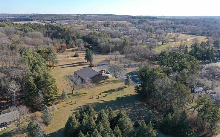 Pictures of Business for Sale, Mixed Use, Office, Retail, Special Purpose property located at 101 Bethel Dr, Poynette, WI 53955 for sales - image #1