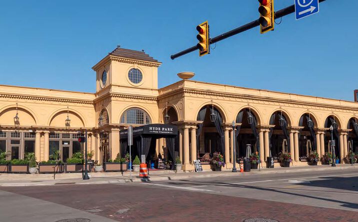 Pictures of Retail property located at 565 N High St, Columbus, OH 43215 for sales - image #1
