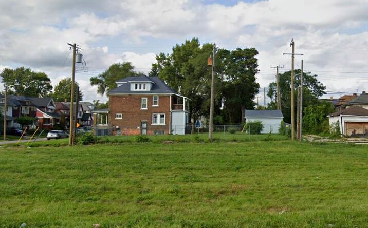 Pictures of Land property located at 7018 W Warren Ave, Detroit, MI 48210 for sales - image #1