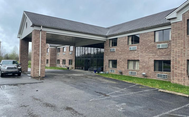 Pictures of Hospitality property located at 2011 W Everly Brothers Blvd, Powderly, KY 42367 for sales - image #1