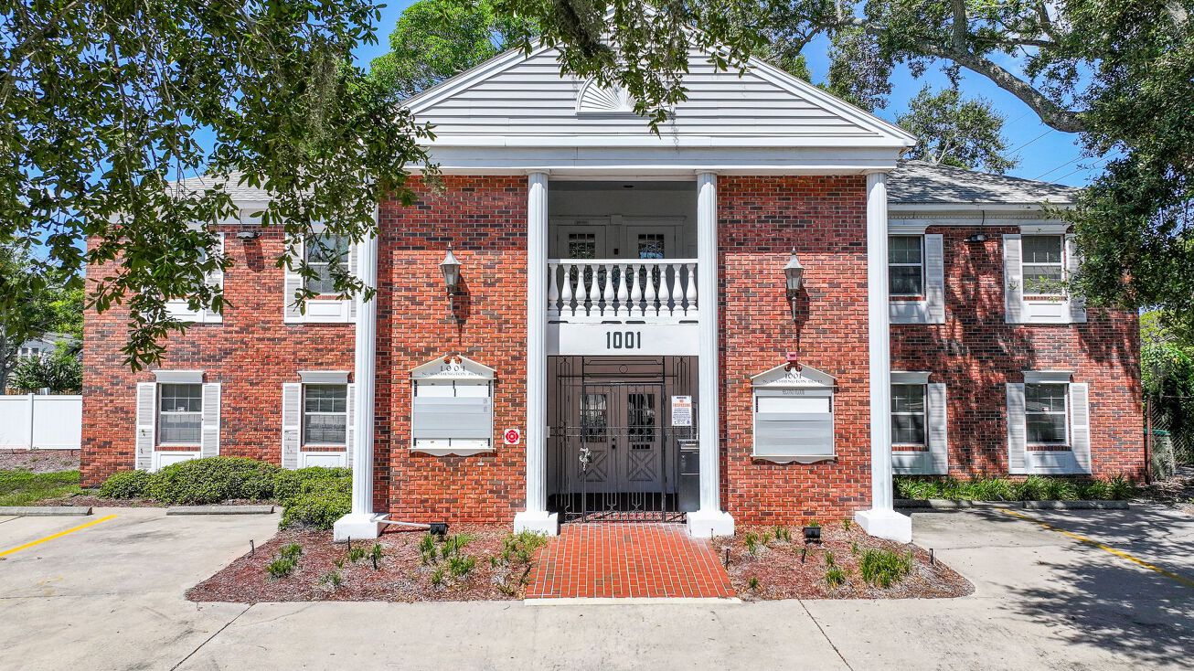 Pictures of Office, Mixed Use, Land property located at 1001 N Washington Blvd, Sarasota, FL 34236 for sales - image #1