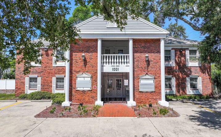 Pictures of Office, Mixed Use, Land property located at 1001 N Washington Blvd, Sarasota, FL 34236 for sales - image #1