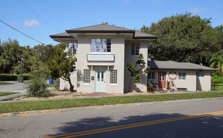 Pictures of Multifamily, Office, Retail property located at 601 Avenue B NW, Winter Haven, FL 33881 for sales - image #1