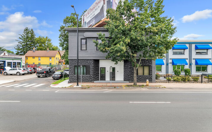 Pictures of Office property located at 939 E Columbus Ave, Springfield, MA 01105 for sales - image #1