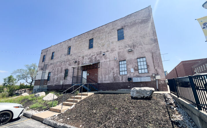Pictures of Multifamily property located at 519 W Olive St, Springfield, MO 65806 for sales - image #1