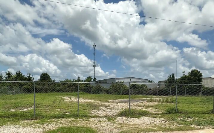 Pictures of Land property located at 200 N Pierce St, Lafayette, LA 70501 for sales - image #1