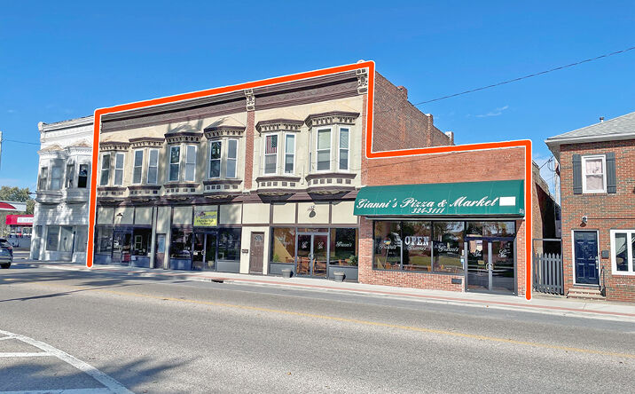 Pictures of Retail property located at 115 E Union Ave, Litchfield, IL 62056 for sales - image #1