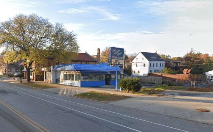 Pictures of Retail property located at 1110 E Oklahoma Ave, Milwaukee, WI 53207 for sales - image #1