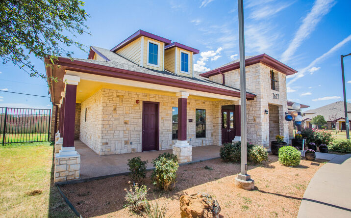 Pictures of Multifamily property located at 2627 Oak Ave, Lubbock, TX 79404 for sales - image #1